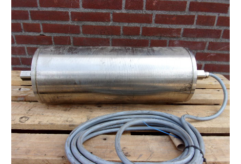 L 550 mm D 215 mm Roestvrij staal, Van der Graaf . TM215A40-0610 CR-S2. UNUSED.